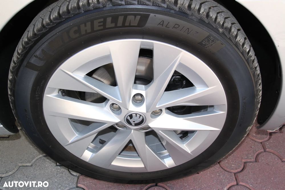 Skoda Octavia 2.0 TDI DSG Ambition - 20