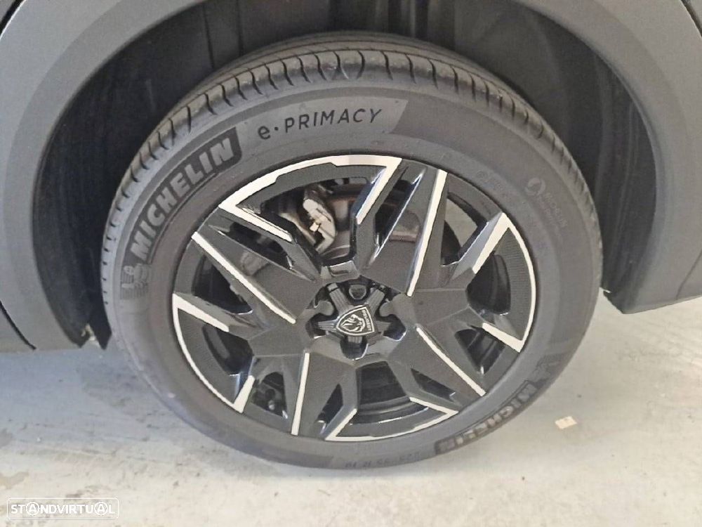 Peugeot 5008 1.2 Hybrid Allure e-DCS6 - 11