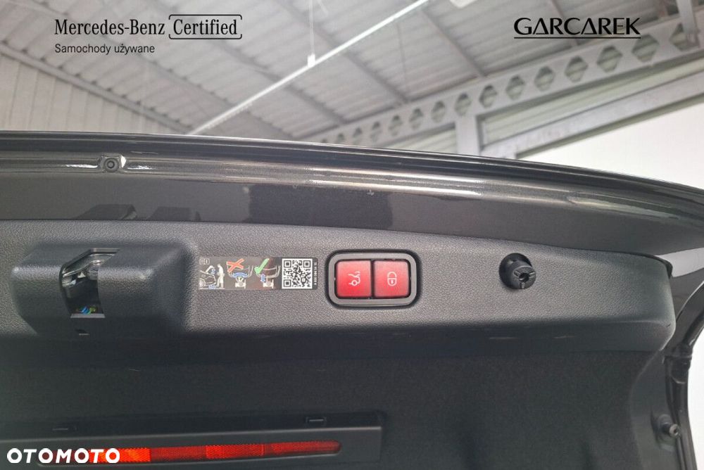 Mercedes-Benz Klasa E - 12