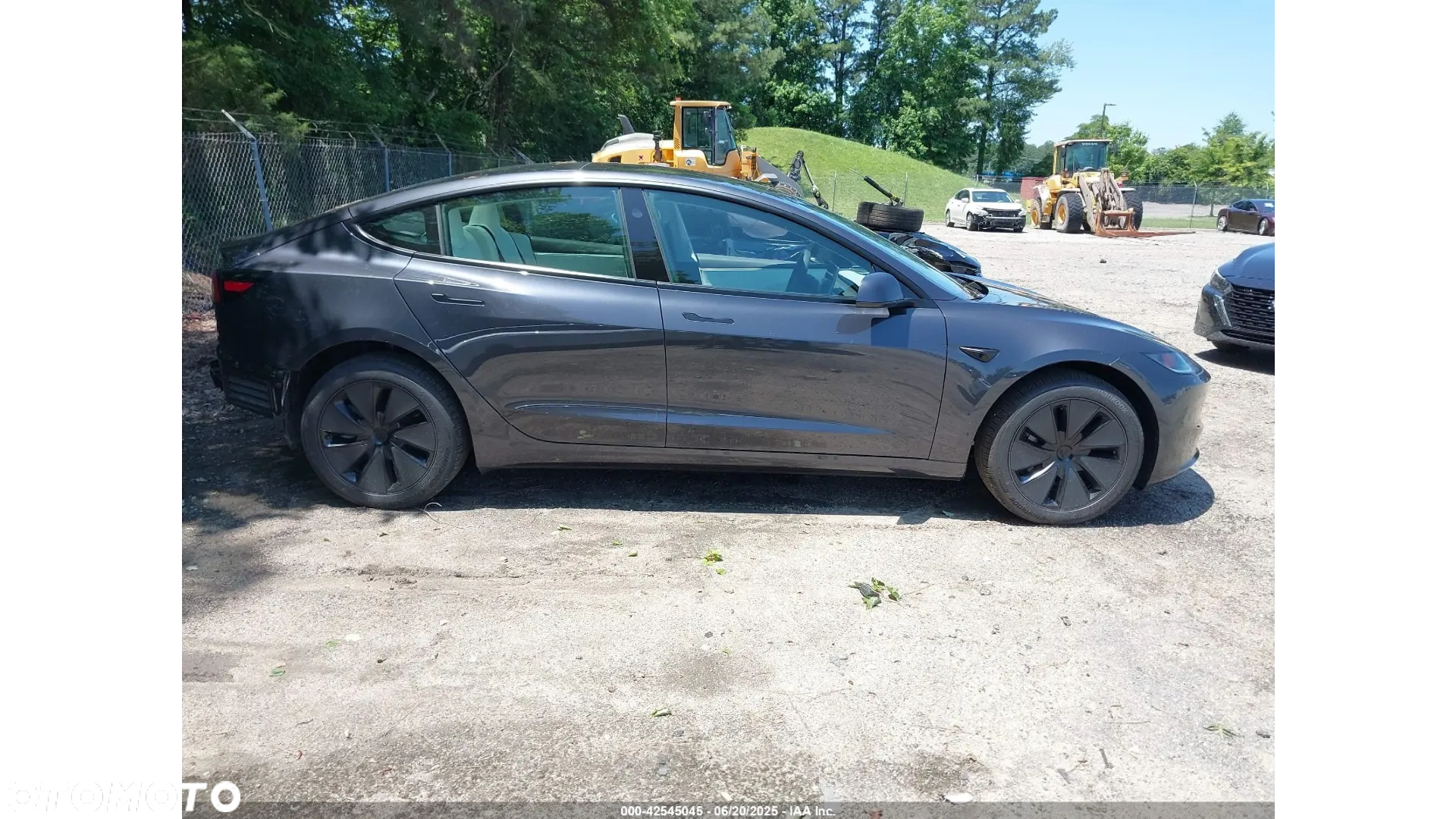 Tesla Model 3 - 7