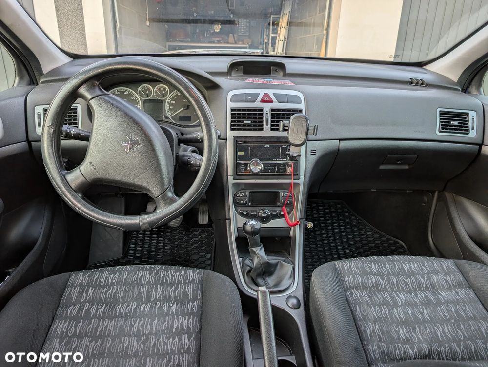 Peugeot 307 - 10