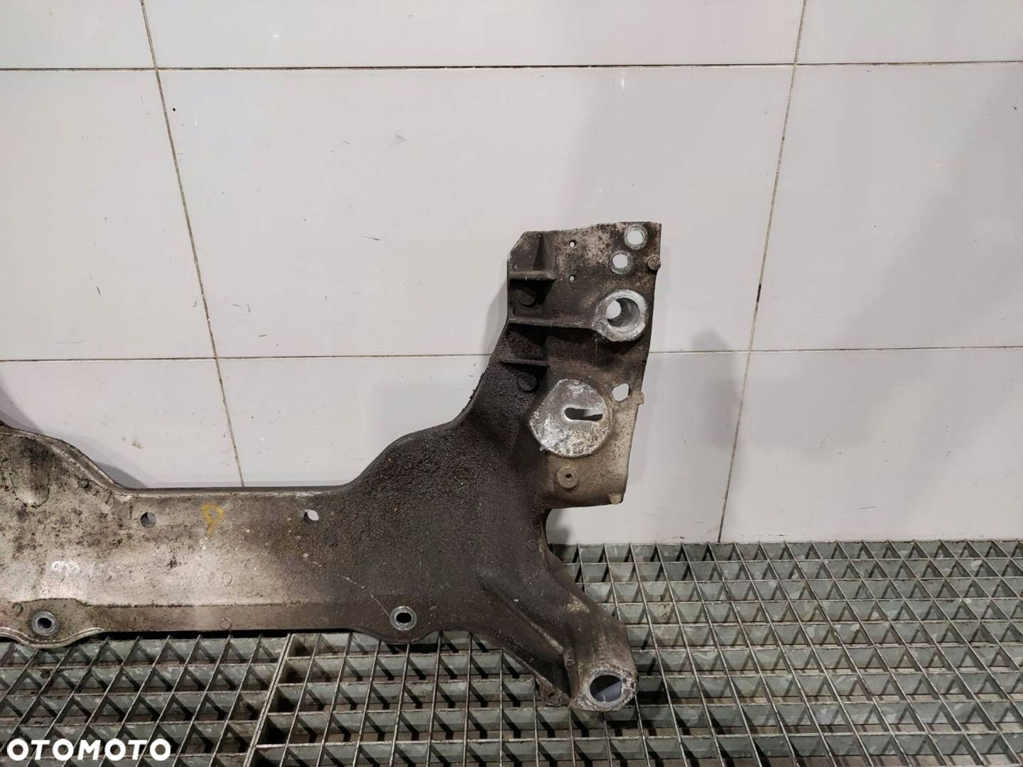 BELKA SANKI KOŁYSKA PRZÓD PRZEDNIA INFINITI Q50 2.2 D CDI - 4