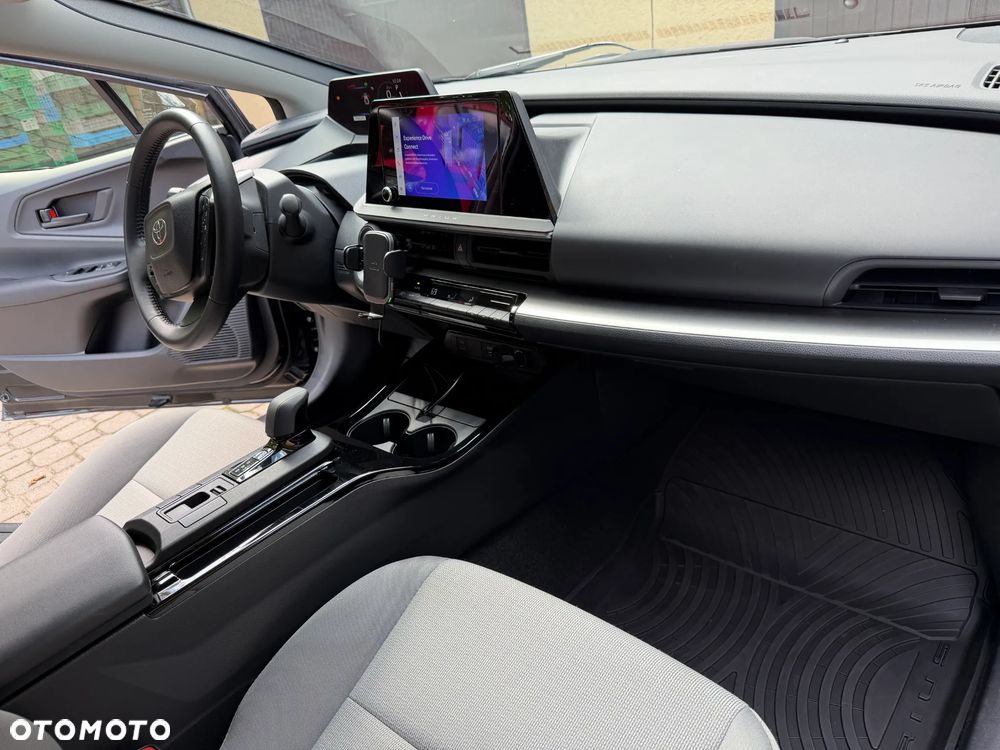 Toyota Prius - 12