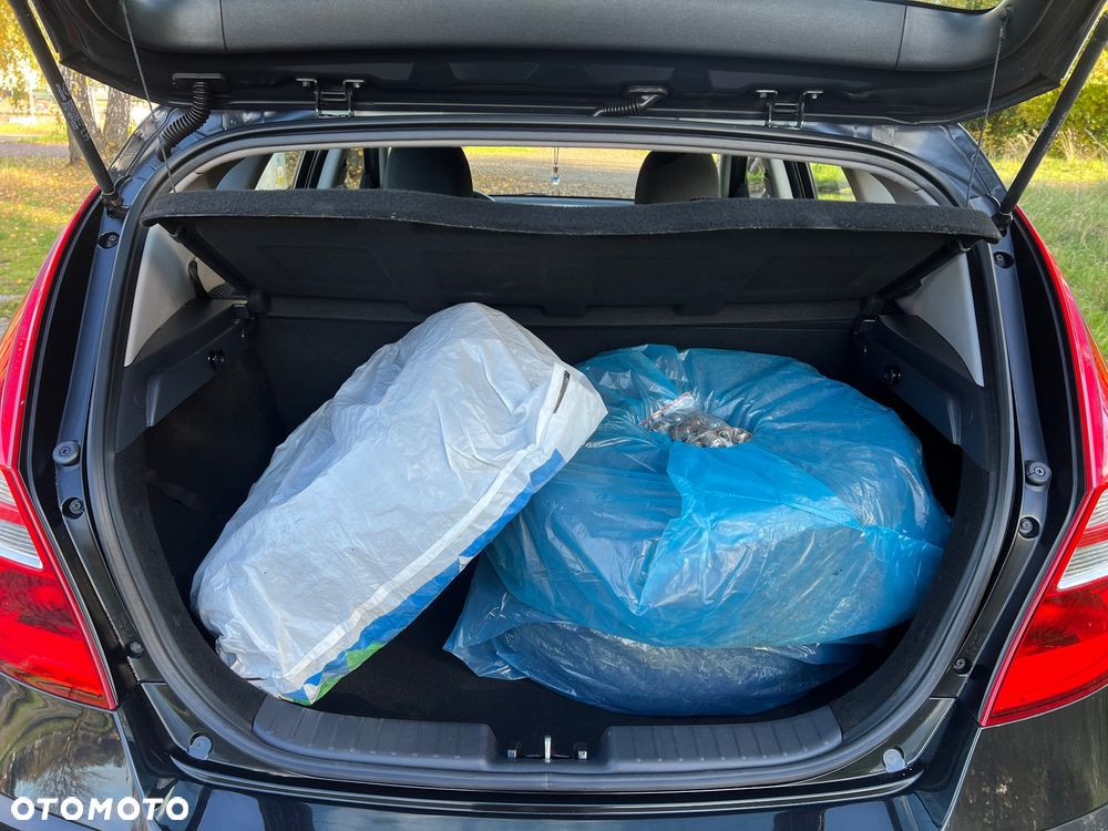 Hyundai i30 i30cw 1.4 Comfort - 29