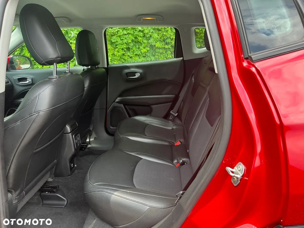 Jeep Compass - 12