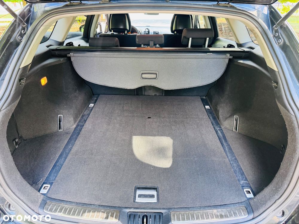 Toyota Avensis 2.2 D-4D Premium - 9