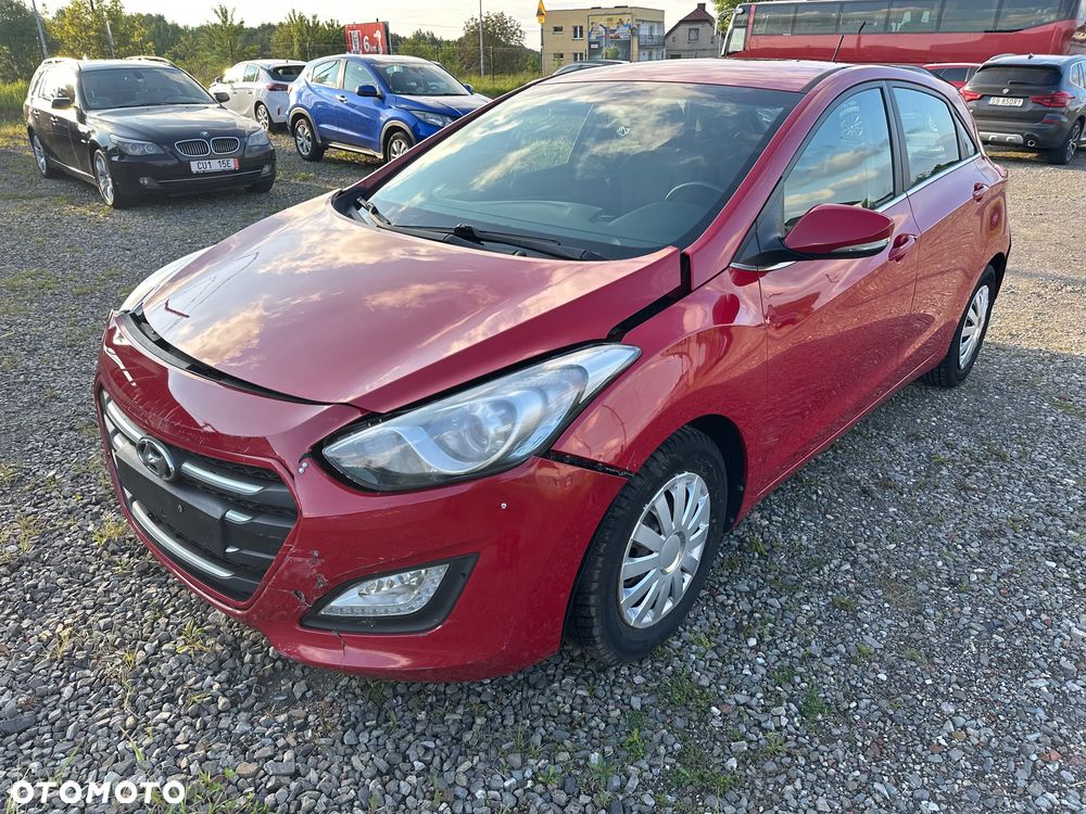 Hyundai i30 1.6 Comfort - 17