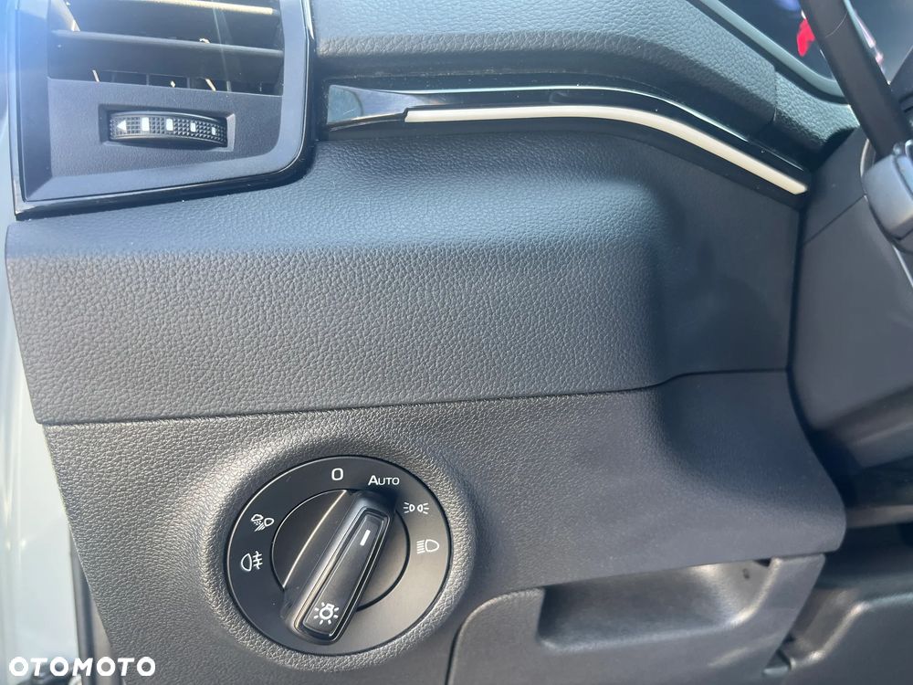 Skoda Karoq 1.5 TSI ACT Sportline DSG - 26