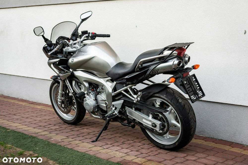 Yamaha FZ - 5