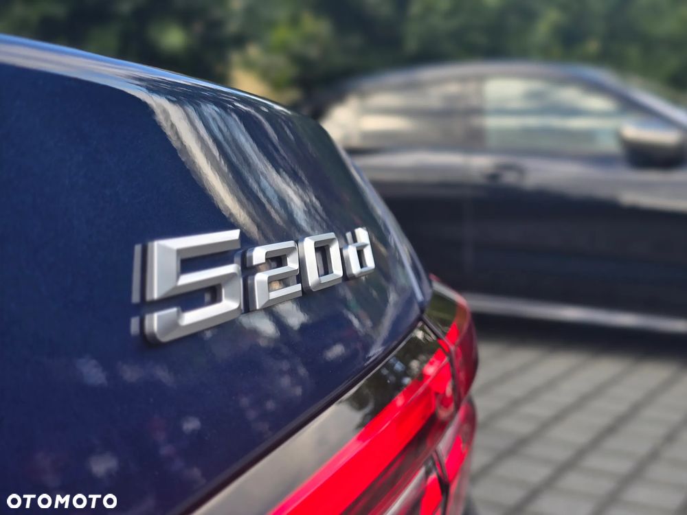 BMW Seria 5 520d xDrive mHEV M Sport - 32