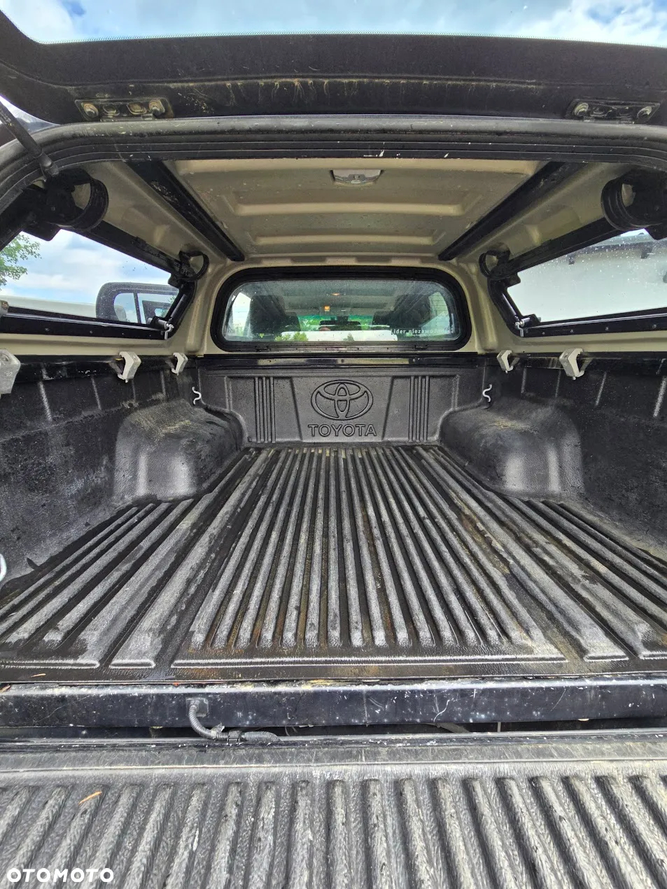 Toyota Hilux 2.4 D-4D Double Cab SR 4x4 - 13