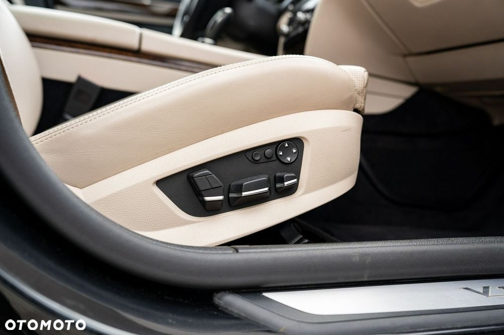 BMW Seria 7 - 24