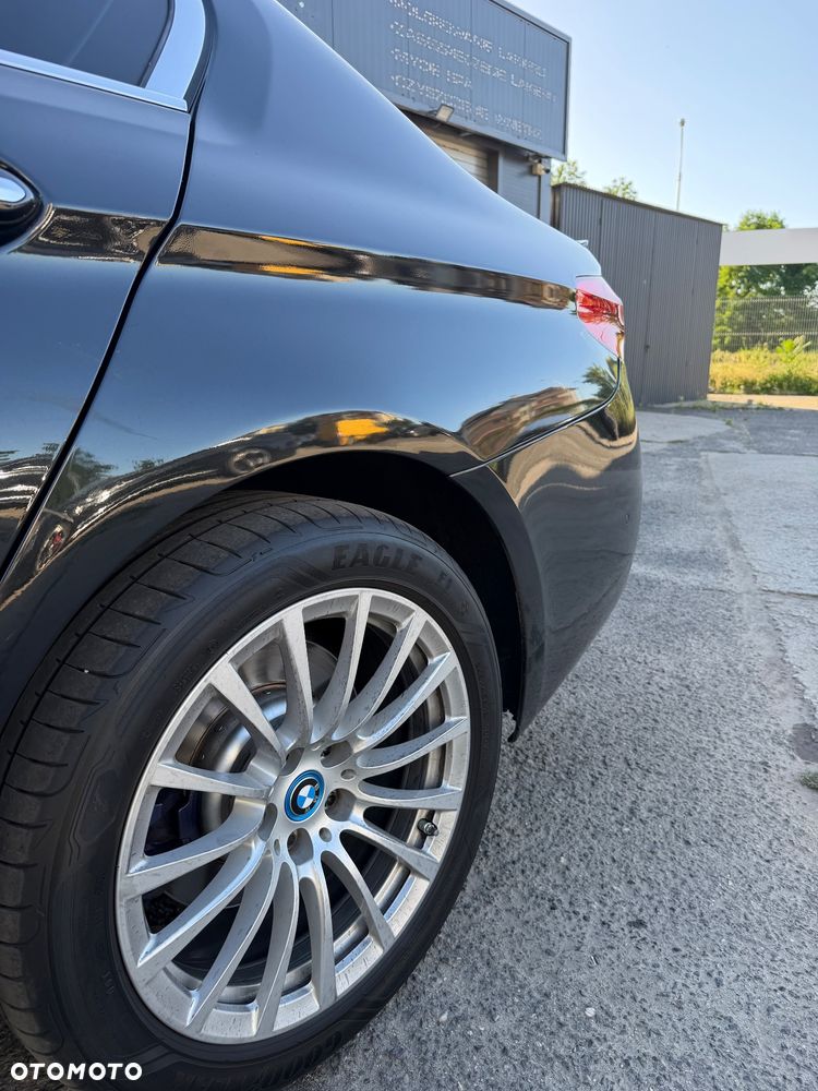 BMW Seria 5 520i - 10