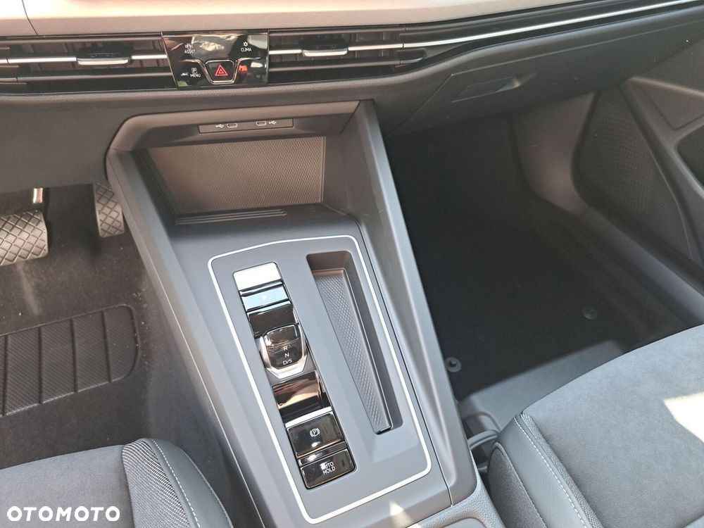 Volkswagen Golf - 17