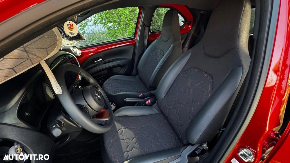 Toyota Aygo X - 37