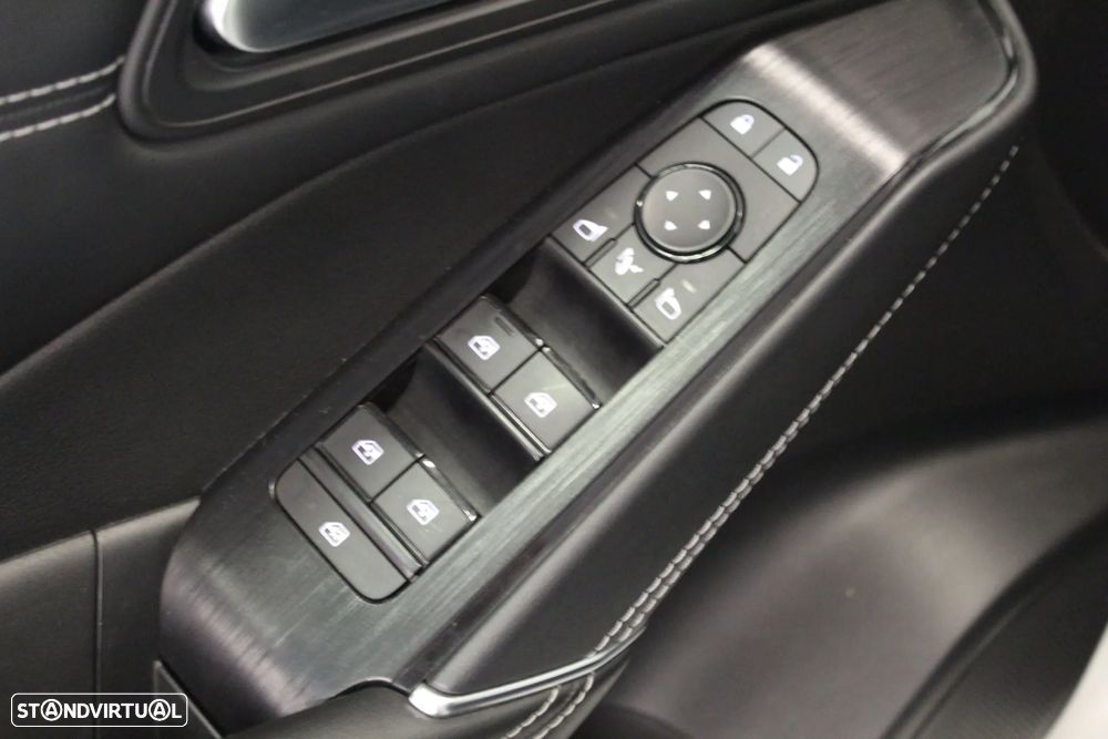 Nissan Qashqai 1.3 DIG-T N-Connecta - 22