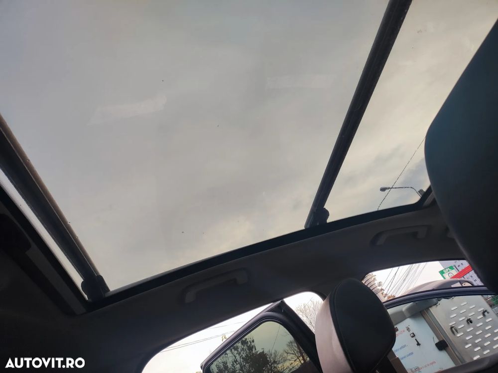 Ford Kuga 2.0 TDCi 4WD Powershift Titanium - 14