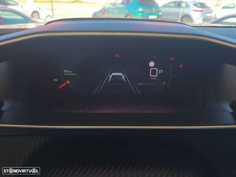 Peugeot 2008 1.2 PureTech Allure Pack EAT8 - 17