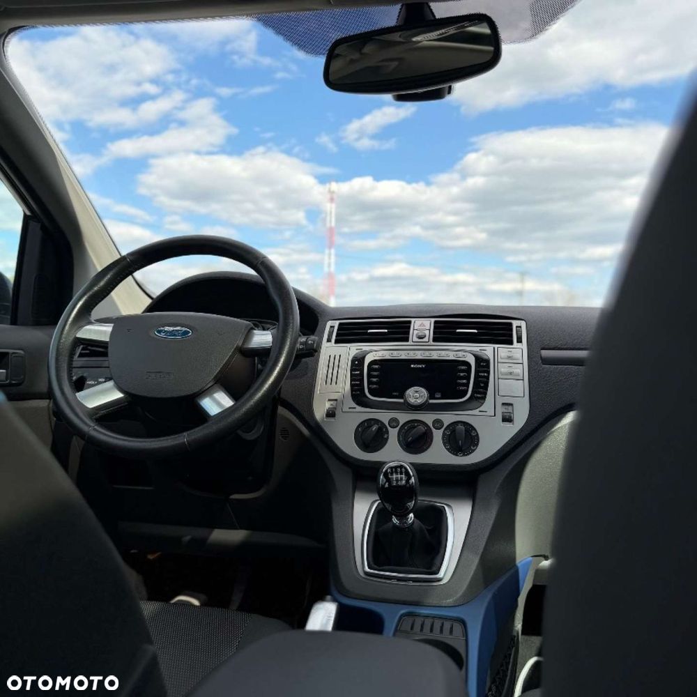 Ford Kuga 2.0 TDCi Titanium - 32