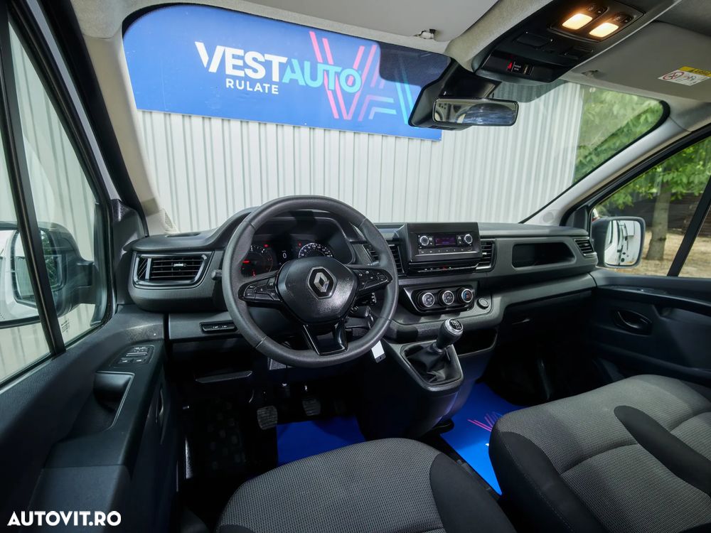 RENAULT Trafic 2022 — imagine 12