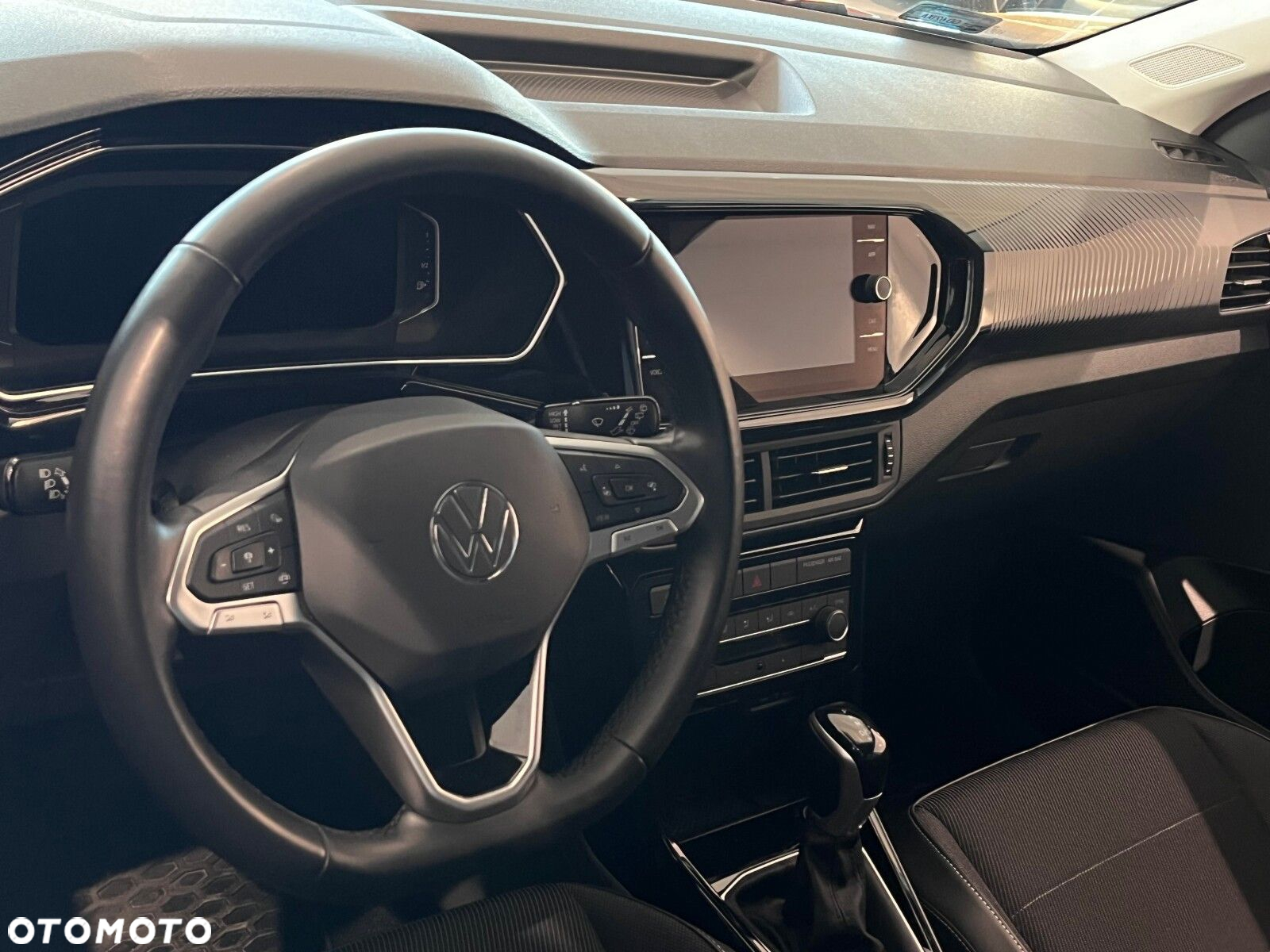 Volkswagen T-Cross - 3