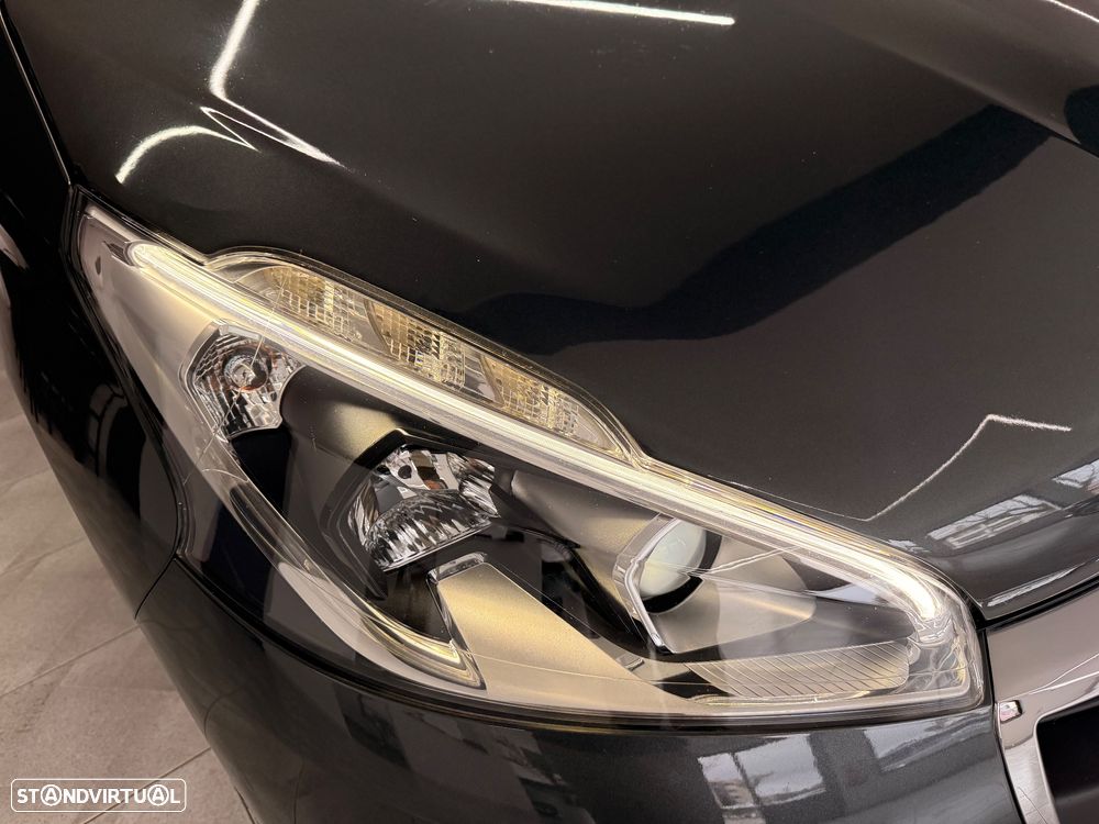 Peugeot 208 1.2 PureTech Style - 22