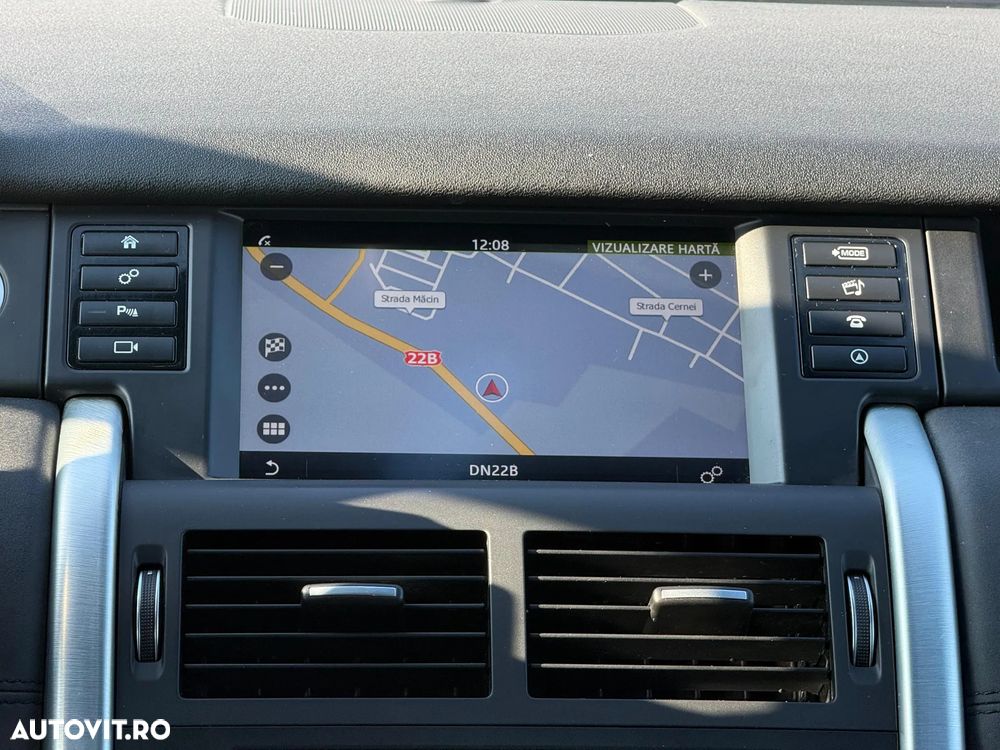 Land Rover Discovery Sport 2.0 l TD4 HSE Luxury Aut. - 17