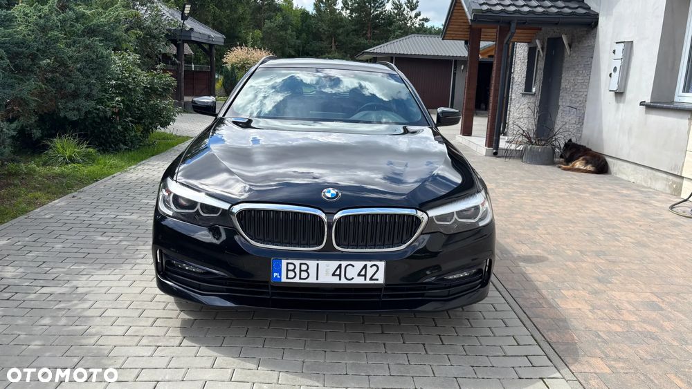 BMW Seria 5 520d Sport Line - 9