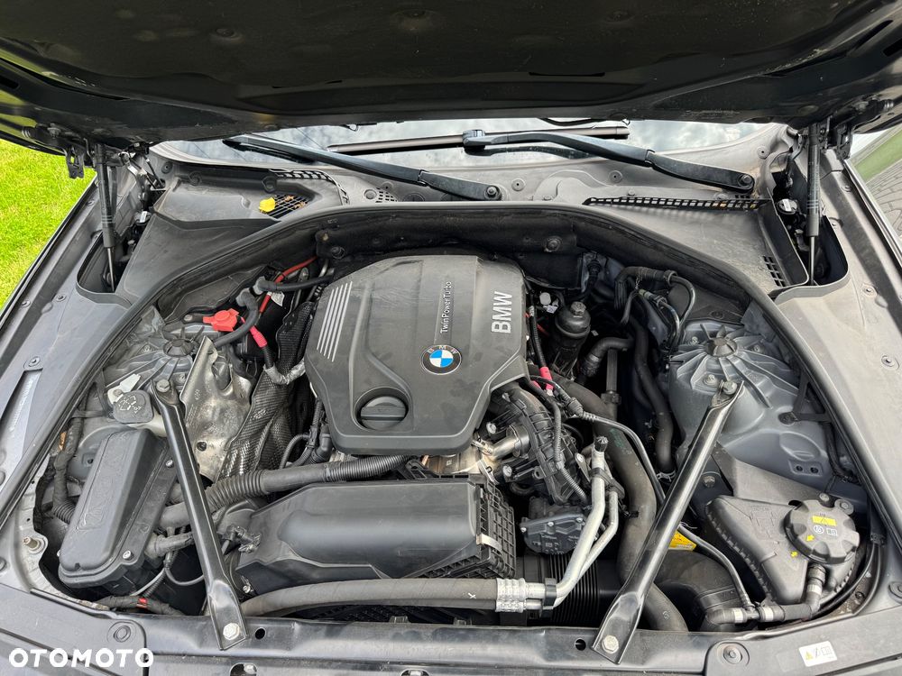 BMW Seria 5 520d - 13