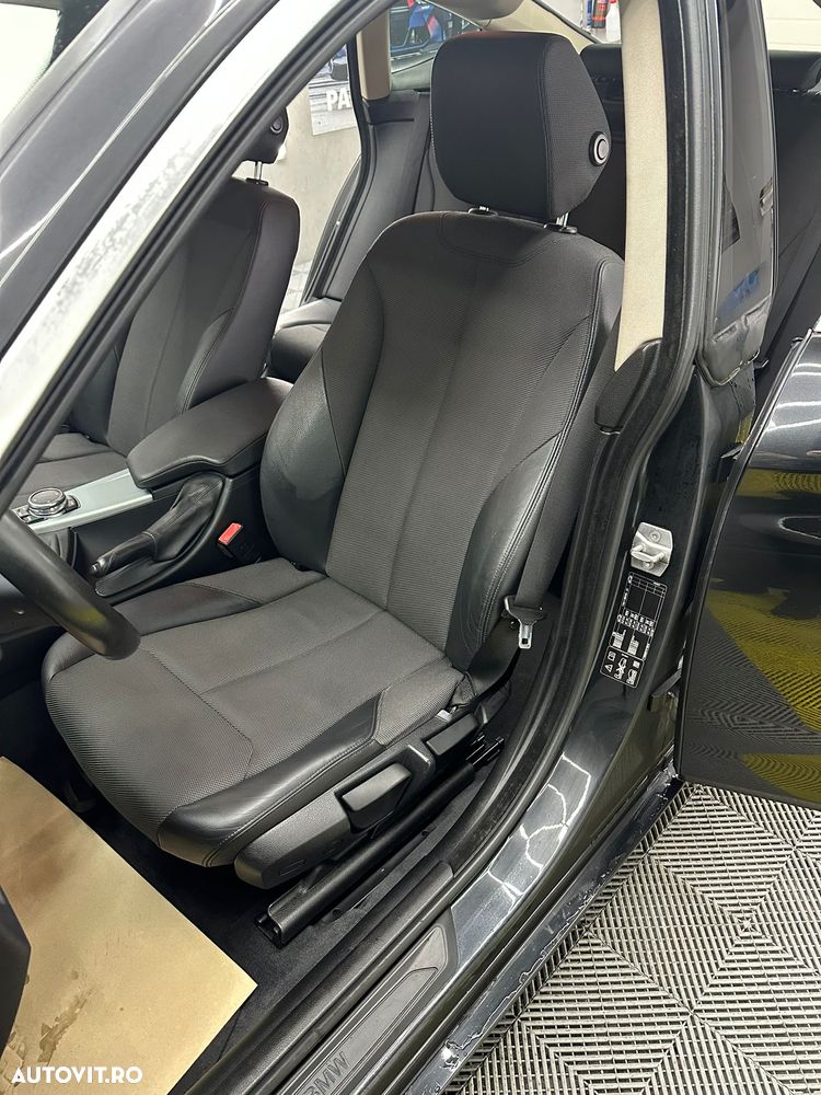 BMW Seria 3 320d xDrive - 10