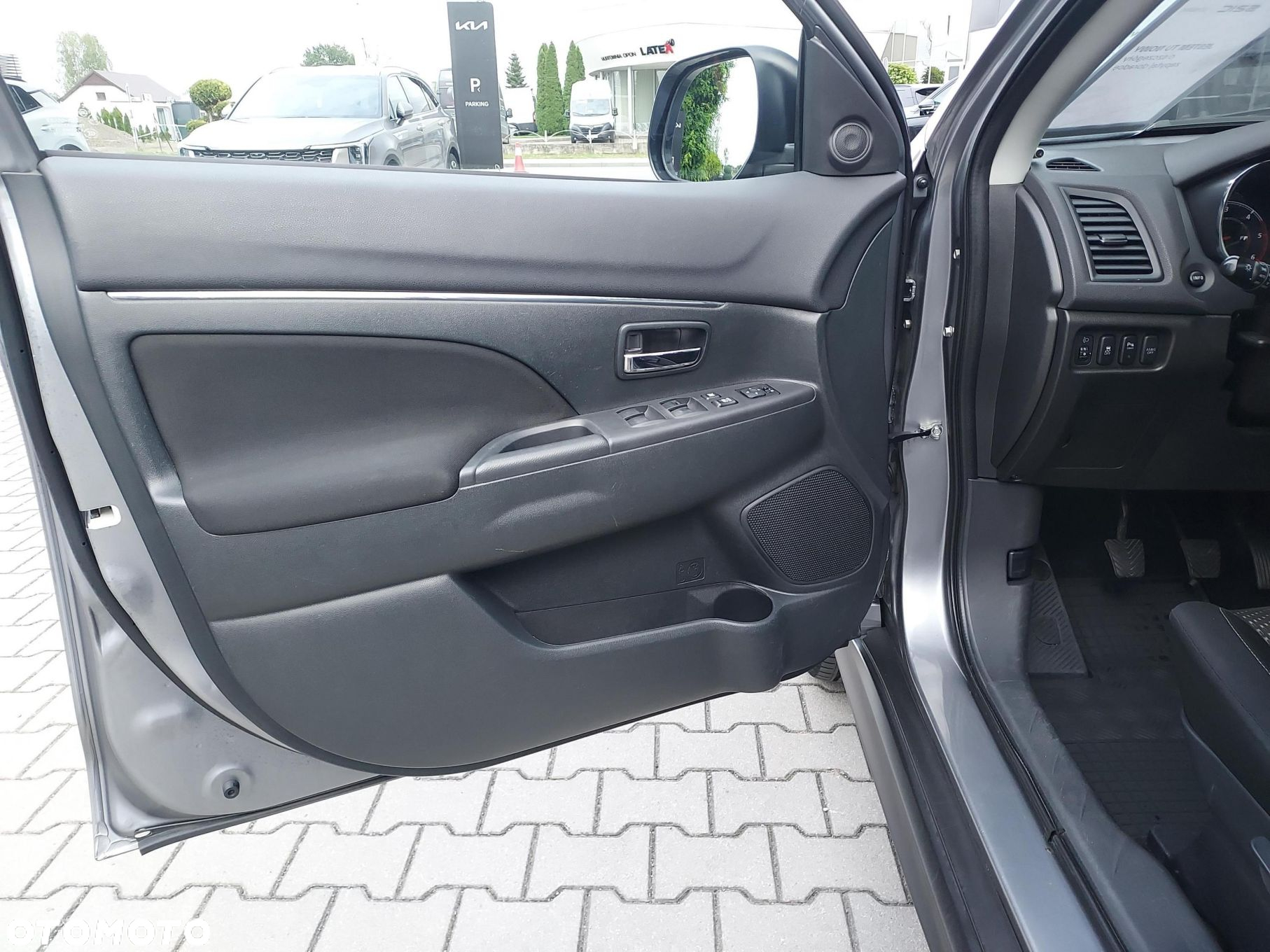 Mitsubishi ASX 1.8 DID Invite 4WD - 10