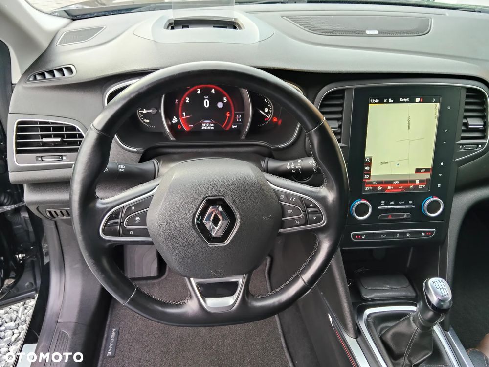 Renault Megane ENERGY TCe 130 BOSE EDITION - 17