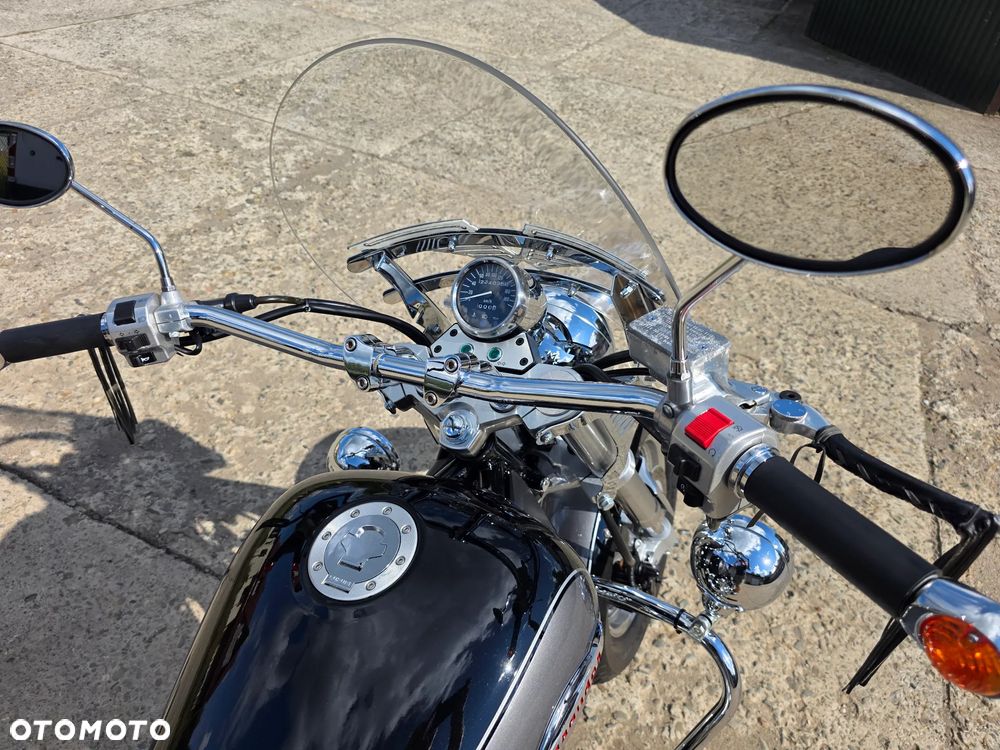 Suzuki VZ - 21