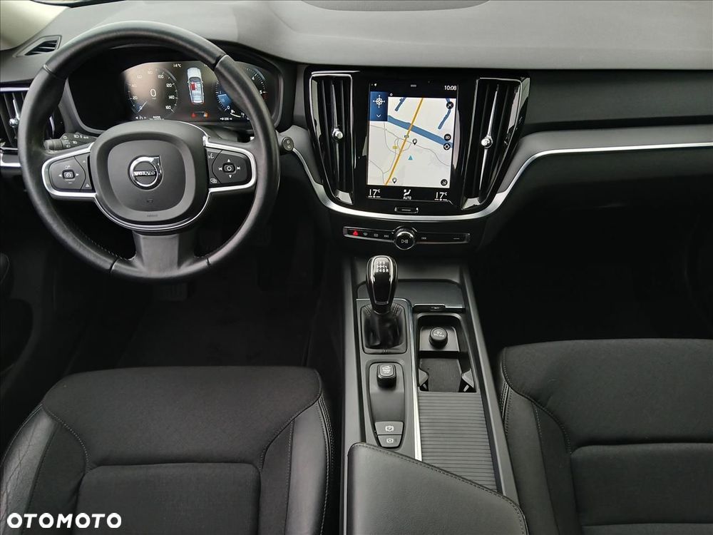 Volvo V60 D3 Momentum Pro - 8