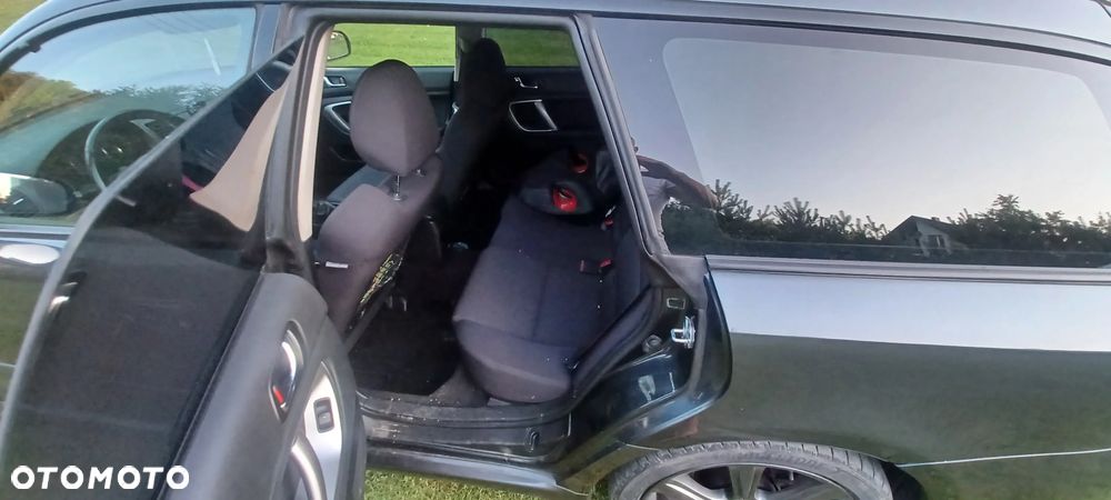 Subaru Legacy 2.0R Trend - 10