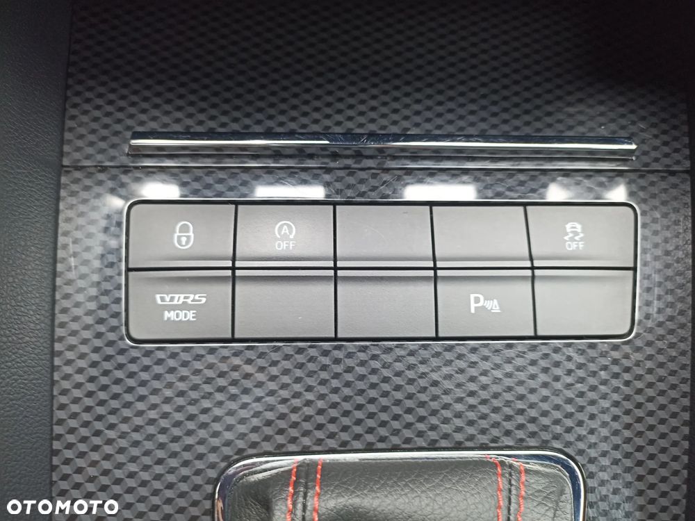 Skoda Octavia 2.0 TDI RS DSG - 28