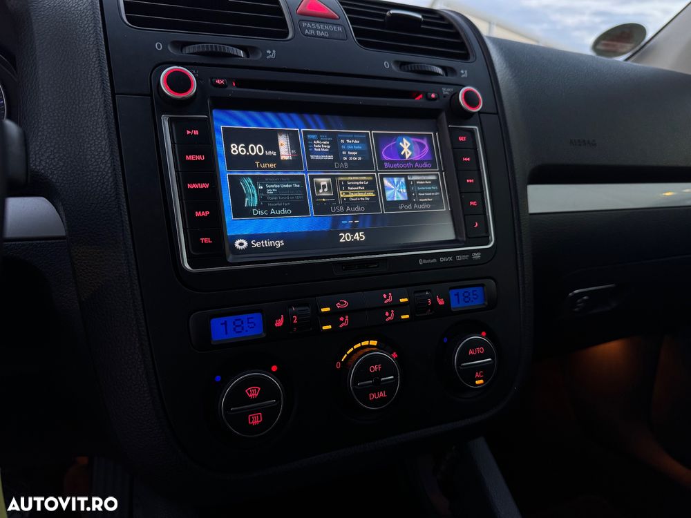 Volkswagen Golf 2.0 TDI DPF DSG United - 27