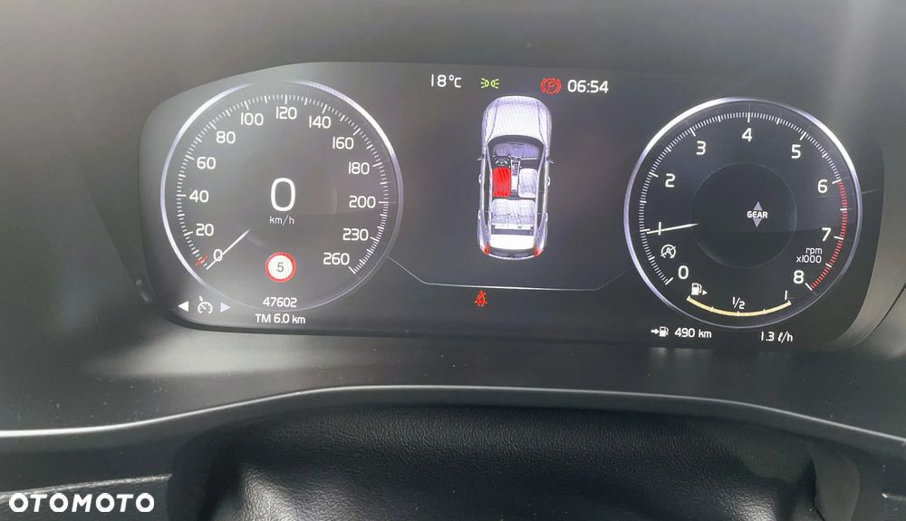 Volvo XC 40 T3 Momentum Pro - 18