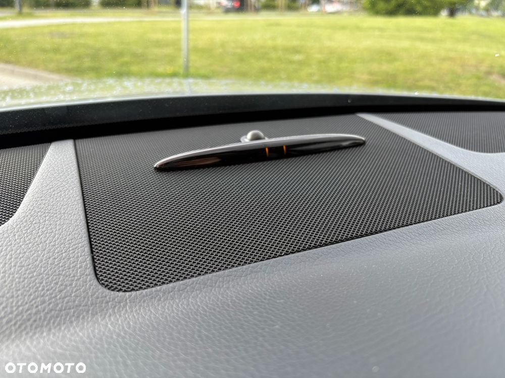 Mercedes-Benz GLK 350 4-Matic - 17