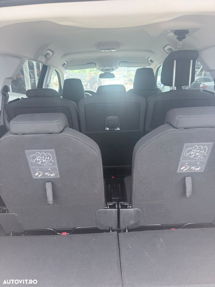 Peugeot 5008 PureTech 130 Stop & Start Access - 17