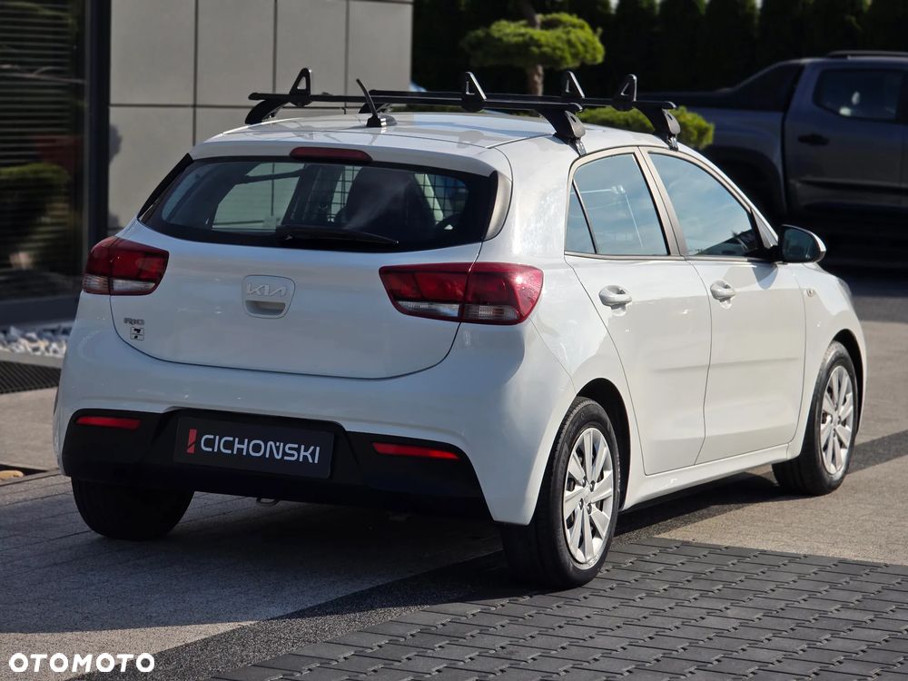 Kia Rio 1.2 L - 7