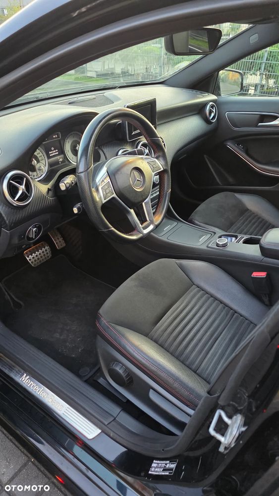 Mercedes-Benz Klasa A ver-180-d-amg-line-7g--dct - 15