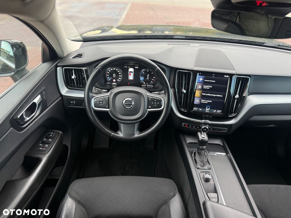 Volvo XC 60 D4 AWD Geartronic Momentum - 26
