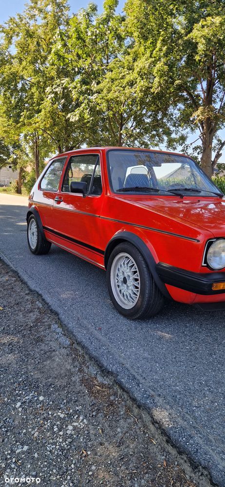 Volkswagen Golf - 2