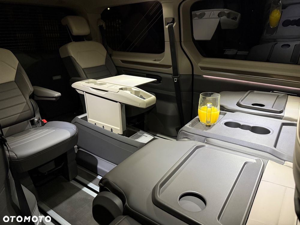 Volkswagen Multivan 2.0 TDI L2 Style DSG - 17