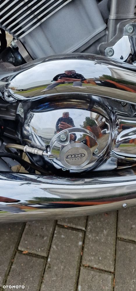 Harley-Davidson V-Rod Street Rod - 4