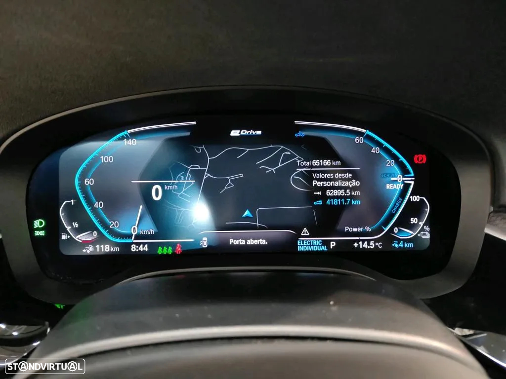 BMW 530 e Pack Desportivo M - 5