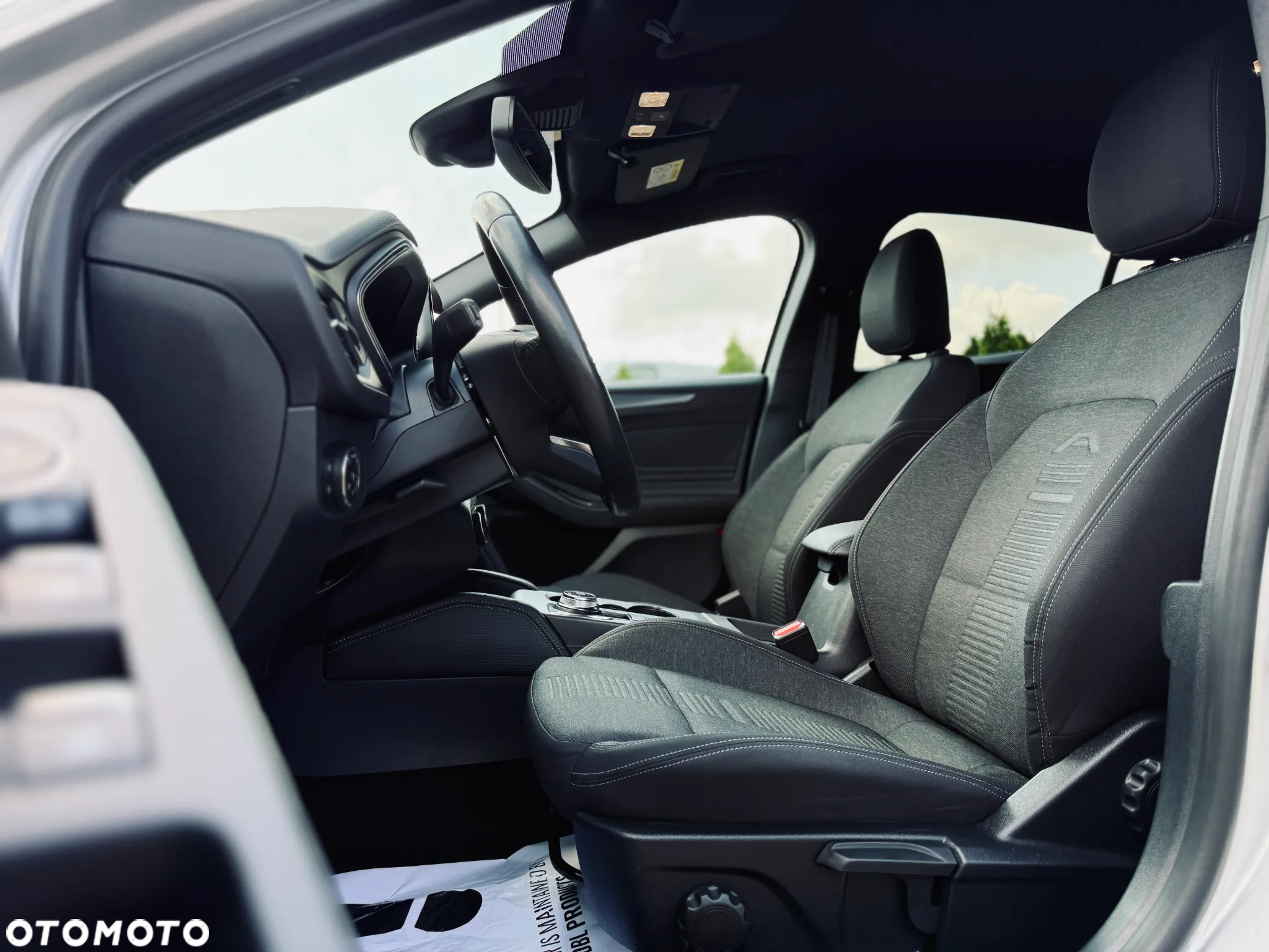 Ford Focus 1.0 EcoBoost Active - 30