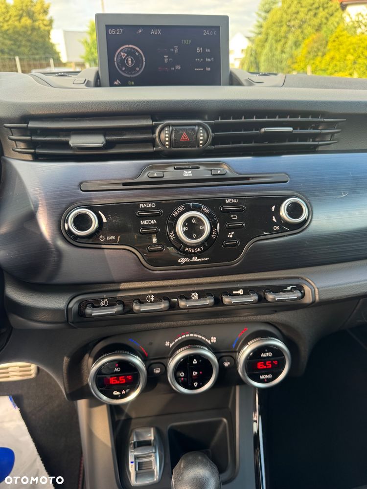 Alfa Romeo Giulietta - 33