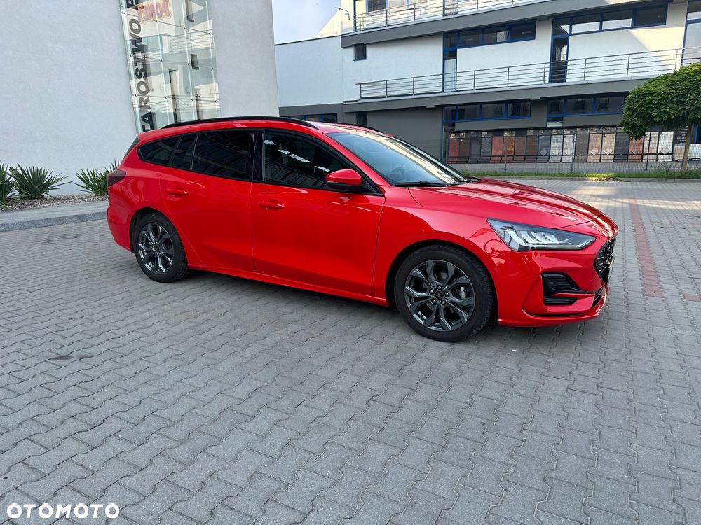 Ford Focus 1.0 EcoBoost Hybrid ST-LINE - 4